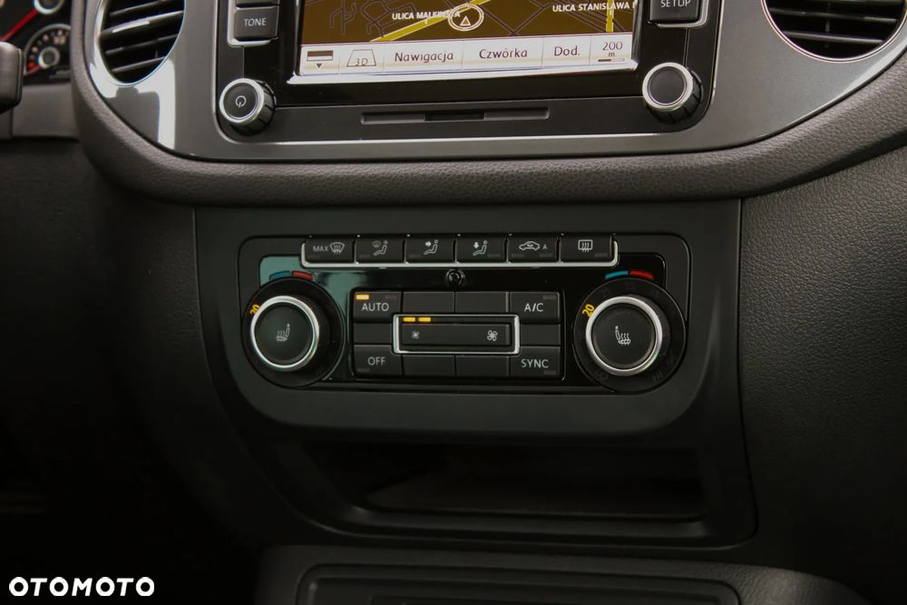 Volkswagen Tiguan - 32