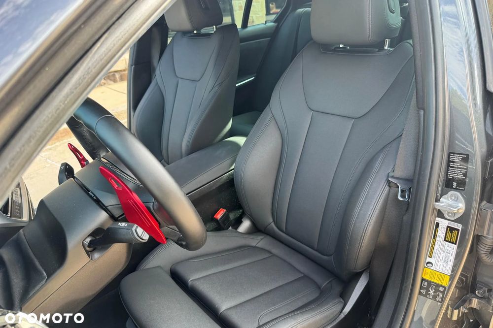 BMW Seria 3 330i xDrive M Sport - 14