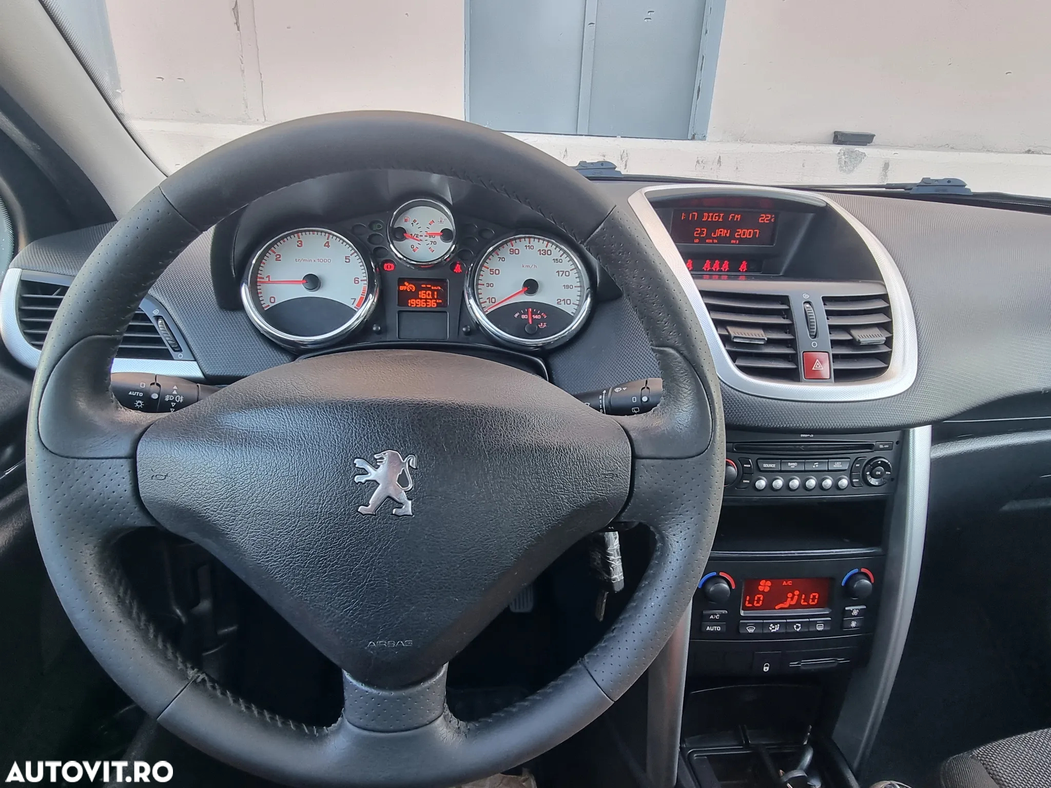 Peugeot 207 1.6E Premium - 3