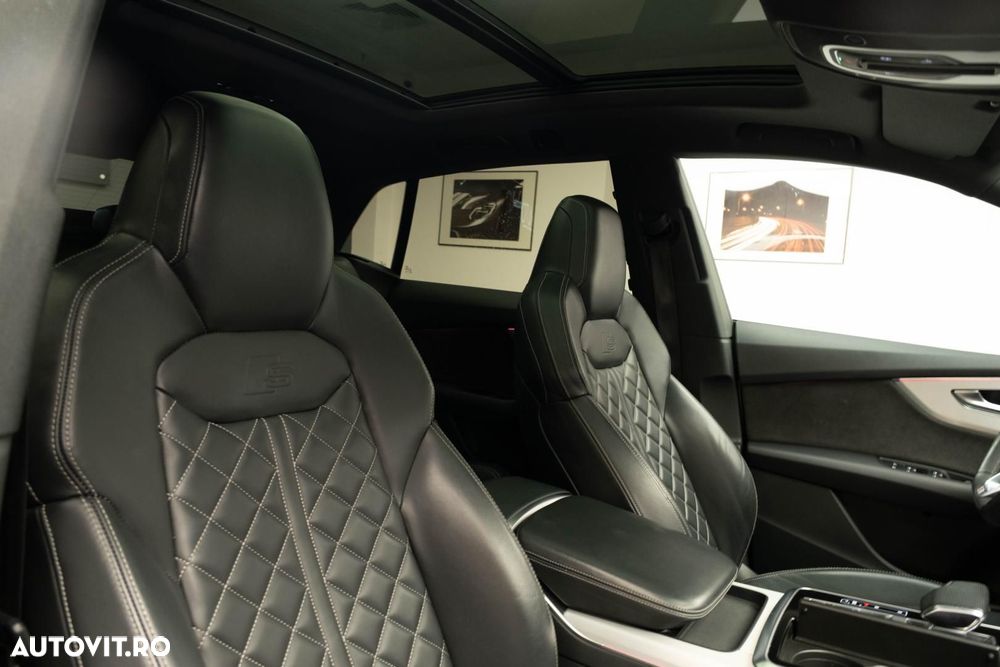 Audi SQ8 - 32
