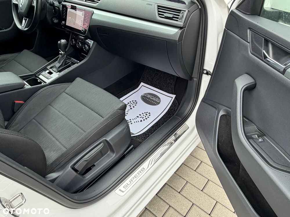 Skoda Superb 2.0 TDI DSG Style - 26
