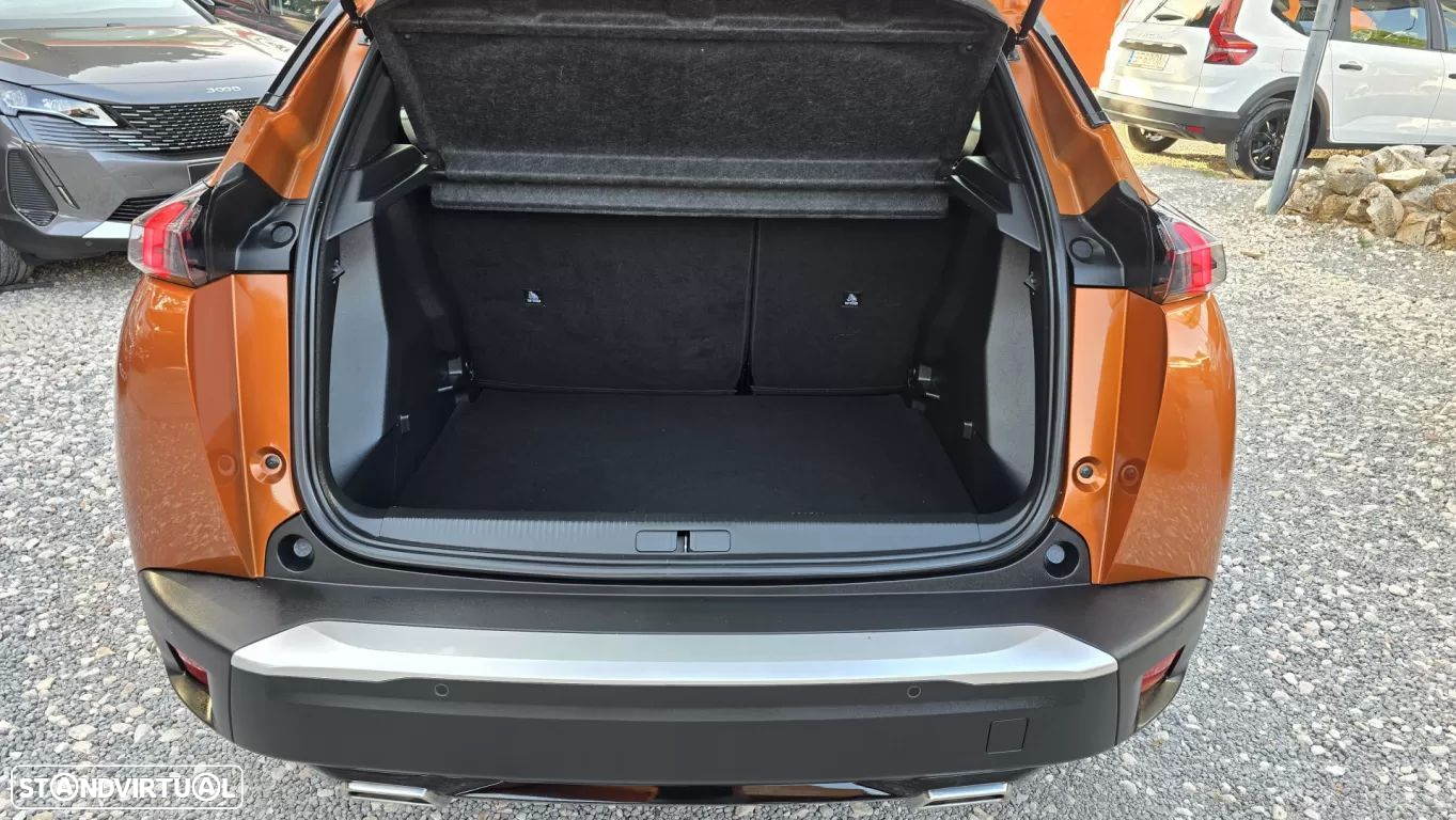Peugeot 2008 1.2 PureTech Active - 19