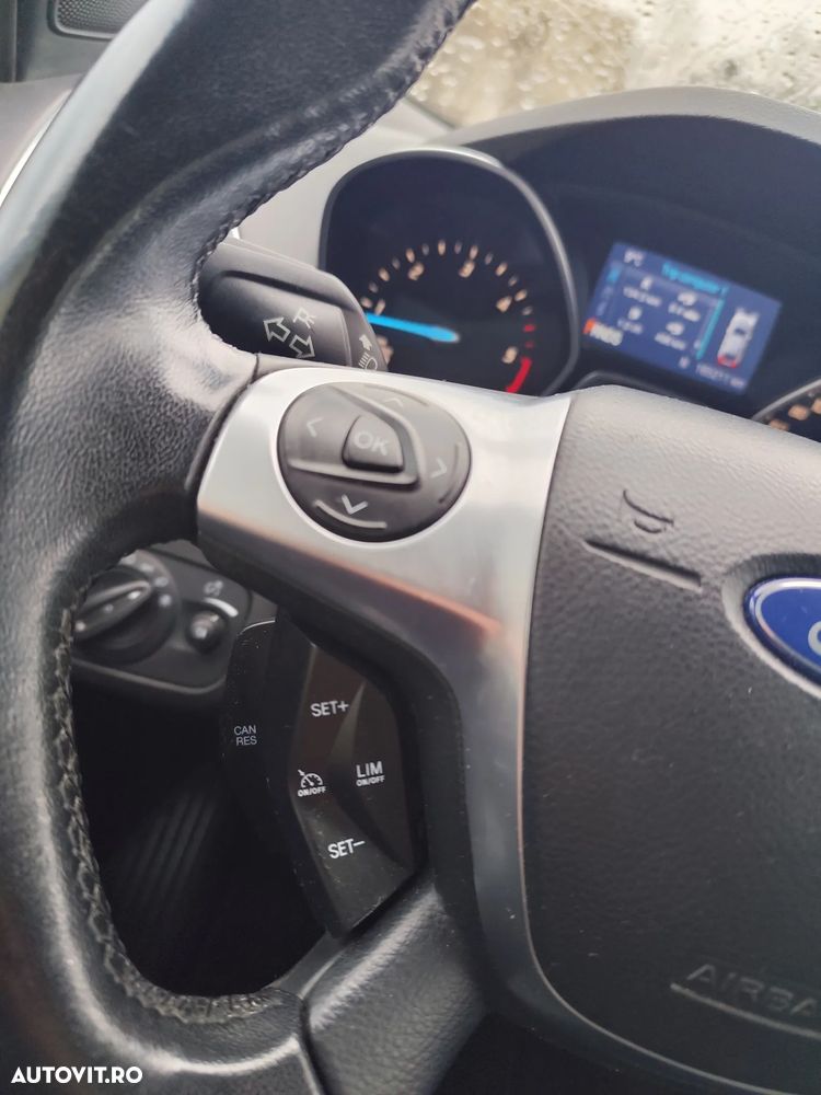 Ford Kuga 2.0 TDCi 4x4 Aut. SYNC - 9