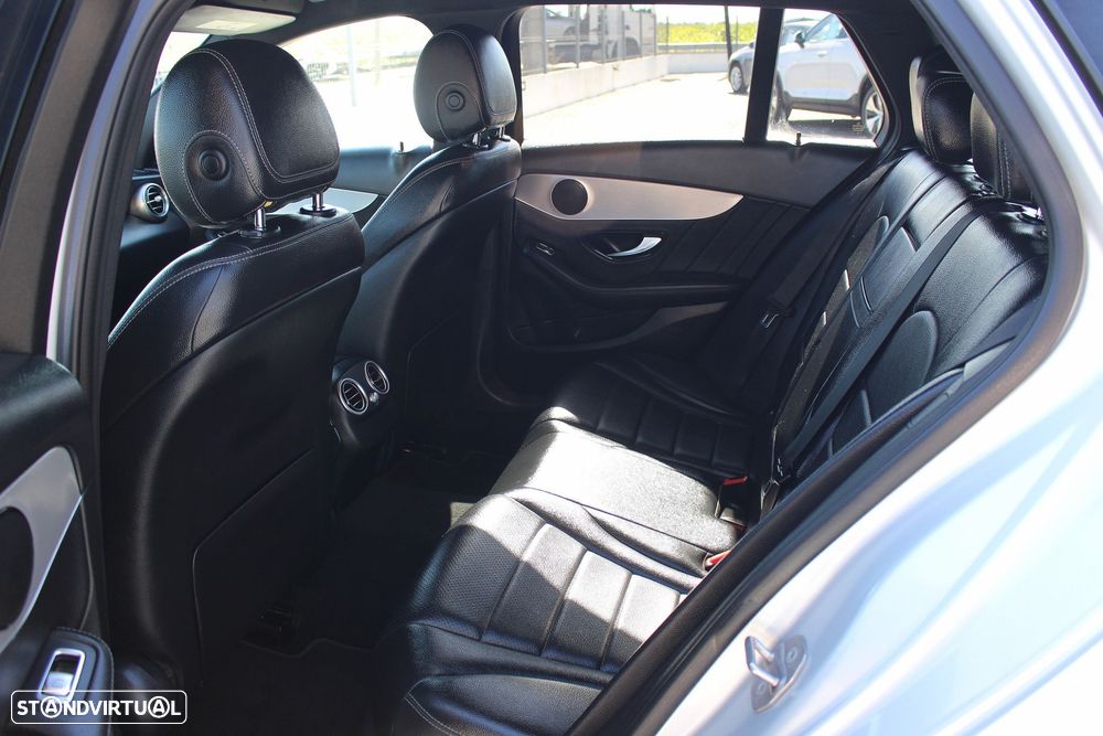 Mercedes-Benz C 300 de AMG Line - 44