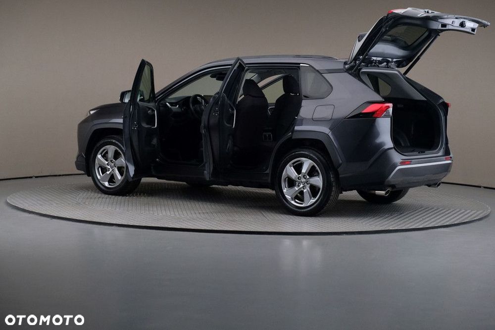Toyota RAV4 - 7