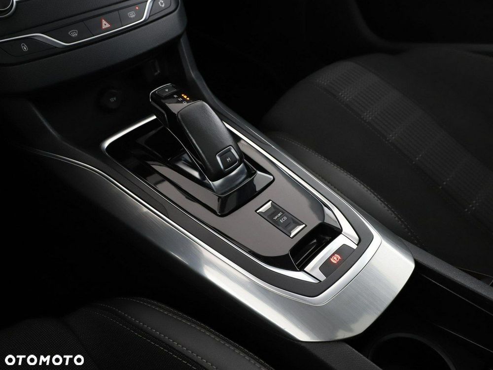 Peugeot 308 1.2 PureTech Allure S&S - 30