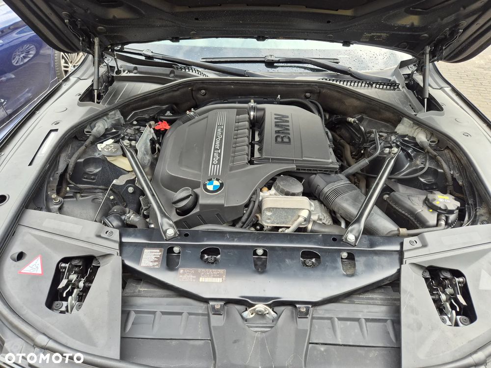 BMW Seria 7 740Li - 39