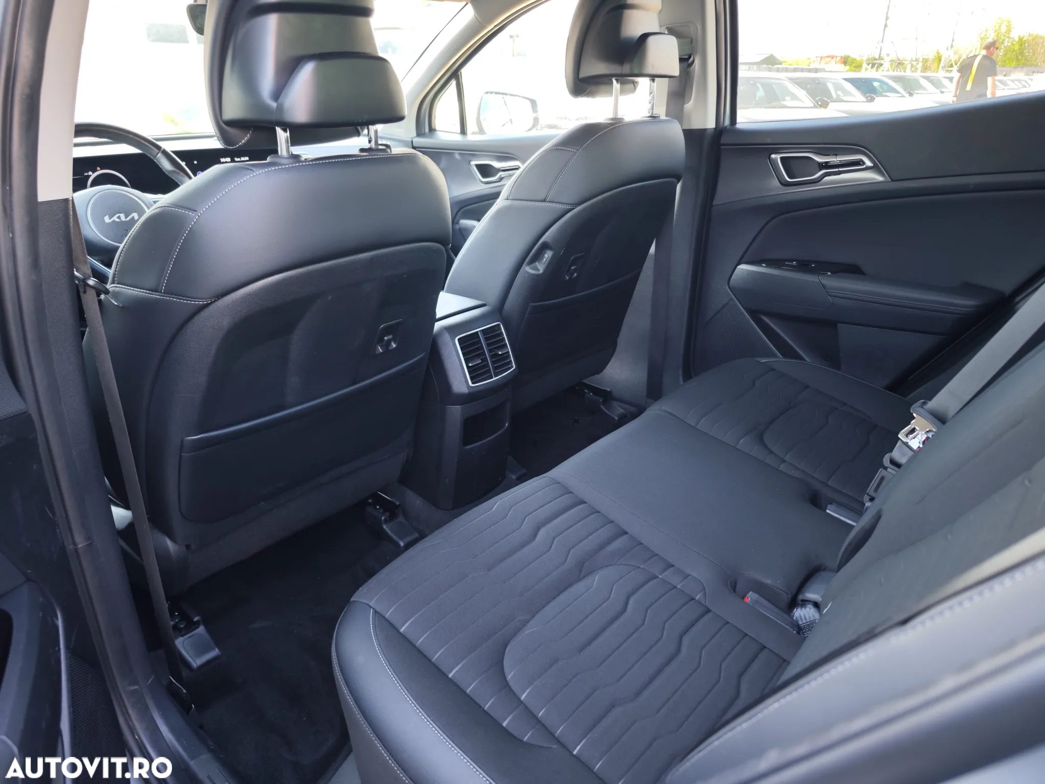 Kia Sportage 1.6 DSL MHEV 7DCT HP 4x2 Business Line - 12