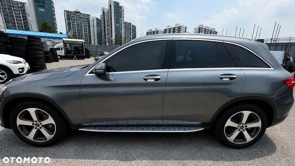 Mercedes-Benz GLC 300 4-Matic - 5
