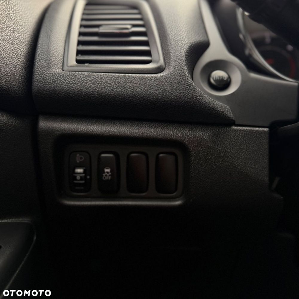 Mitsubishi ASX - 32
