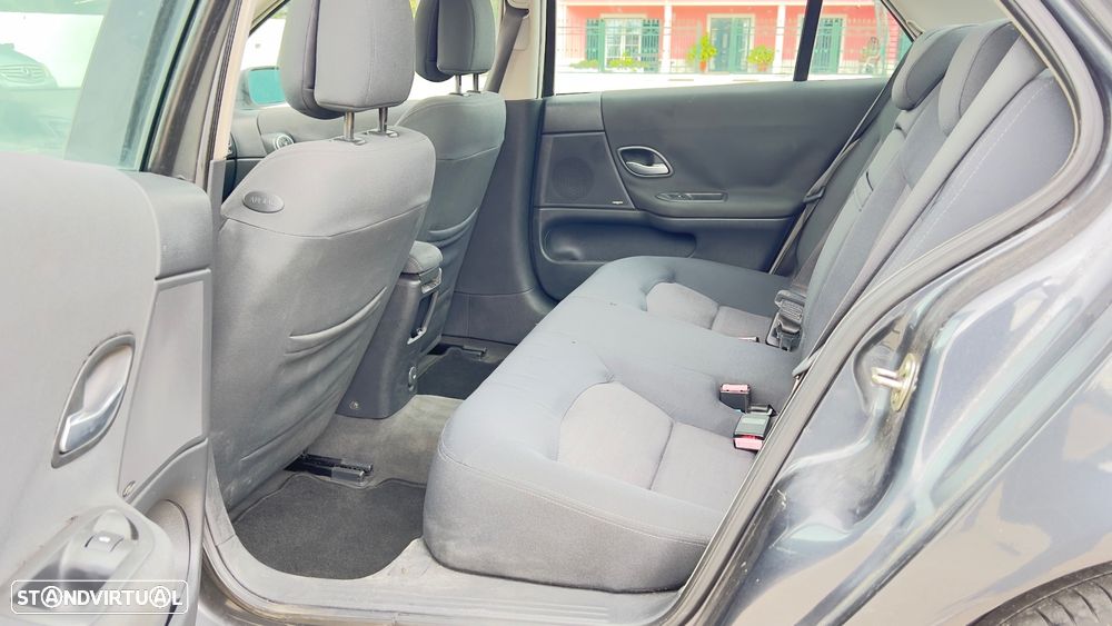 Renault Laguna 1.9 dCi Privilège - 14