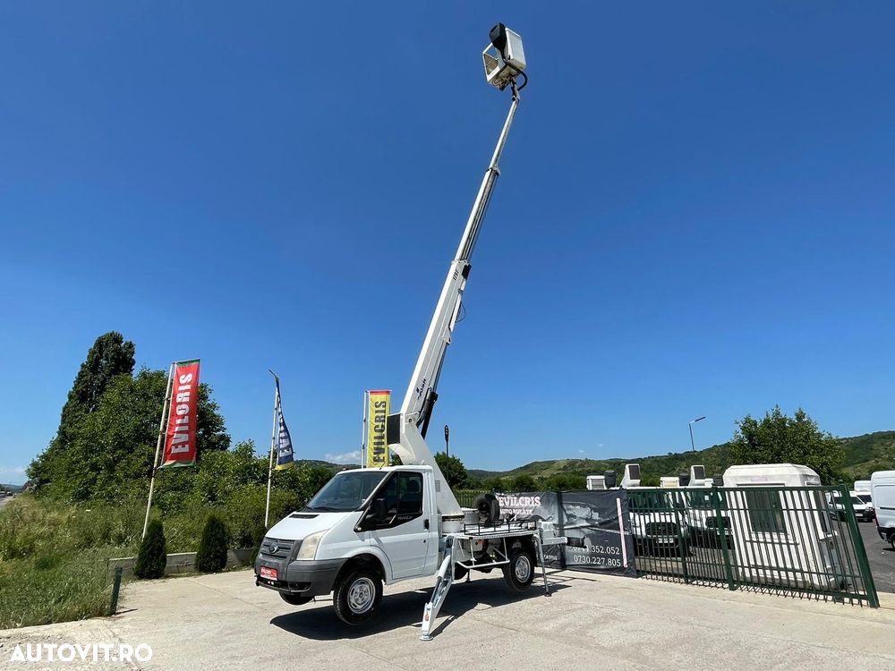 Ford Transit NACELA 4x4 18 M - 3