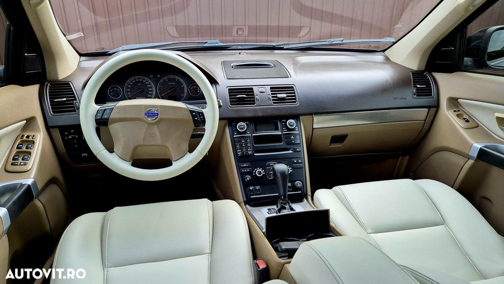 Volvo XC 90 - 7