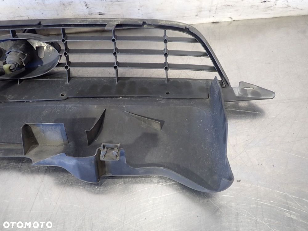 GRILL ATRAPA FORD FOCUS MK2 8M51-8200-BE - 7