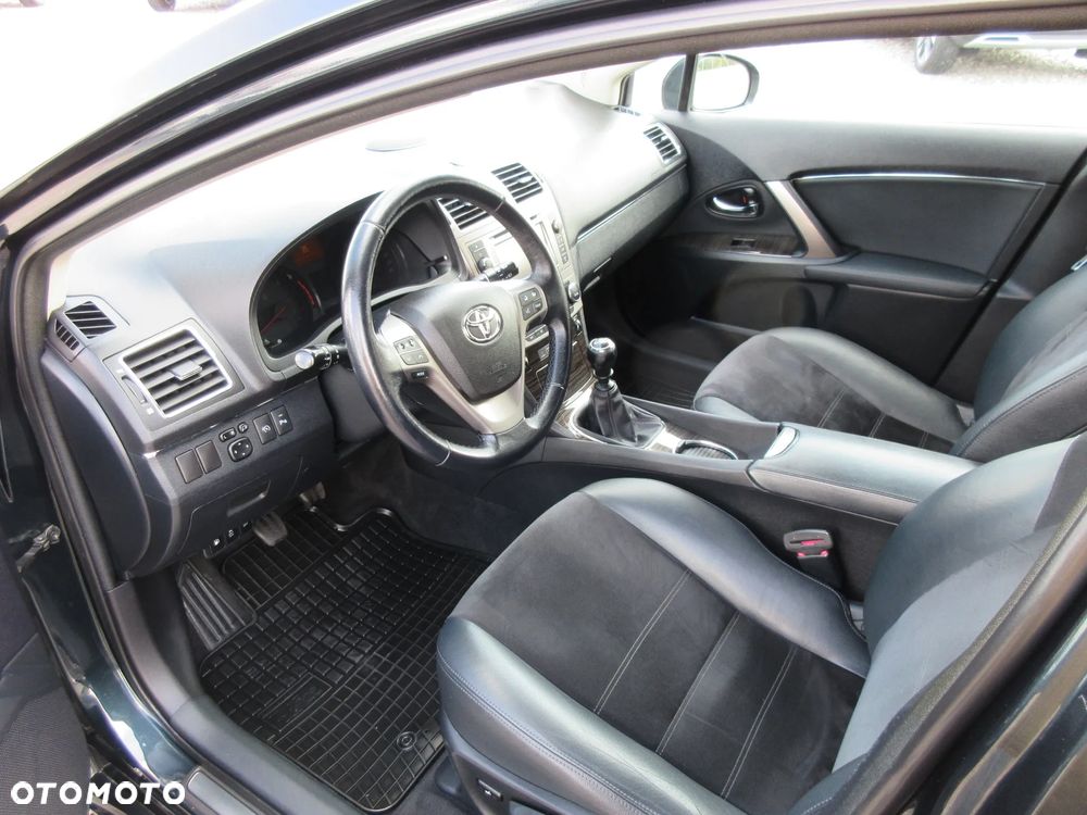 Toyota Avensis 2.0 D-4D Executive - 9