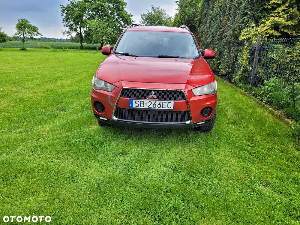 Mitsubishi Outlander - 4