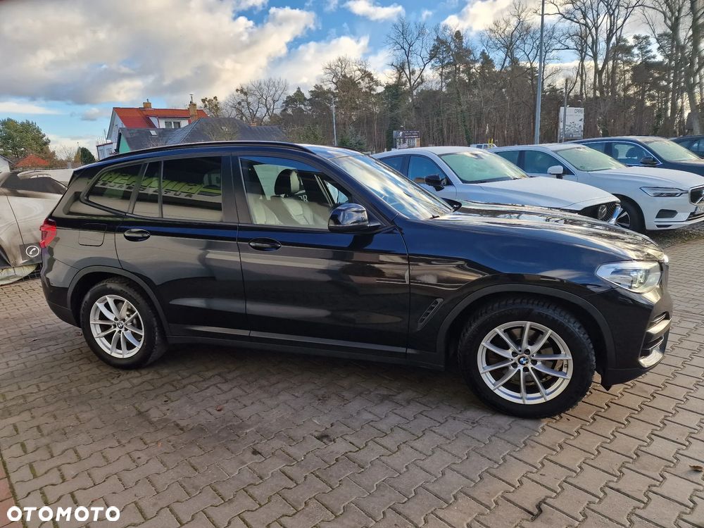 BMW X3 sDrive18d Luxury Line sport - 11