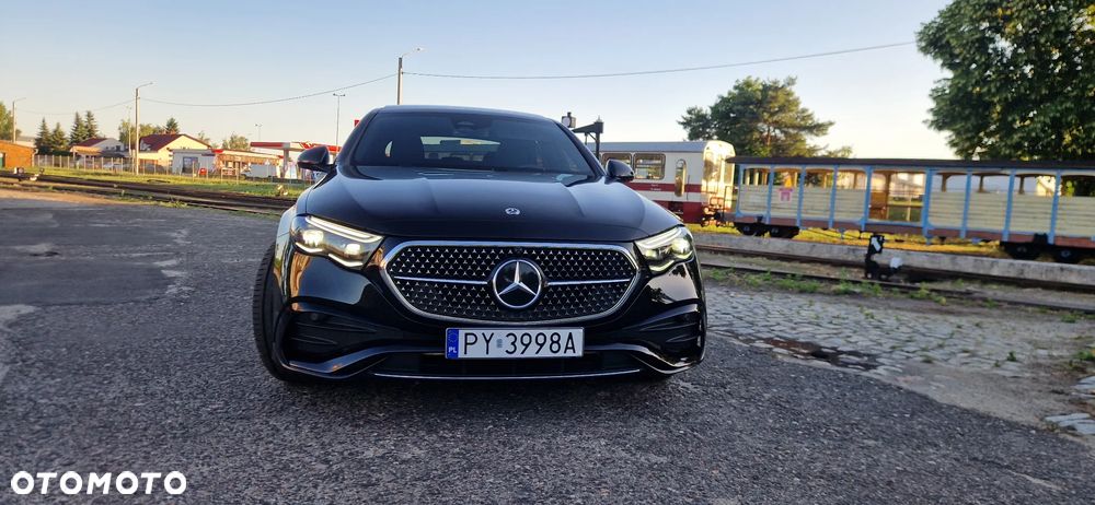 Mercedes-Benz Klasa E 220 d mHEV AMG 9G-Tronic - 2