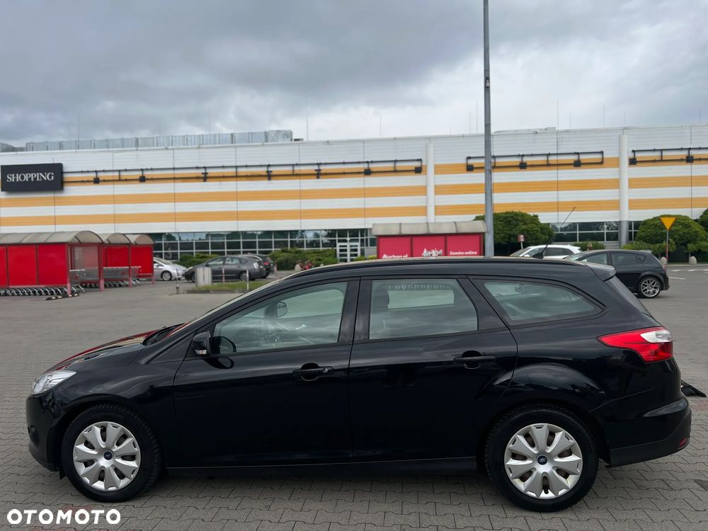 Ford Focus 1.6 TDCi DPF Start-Stopp-System SYNC Edition - 5