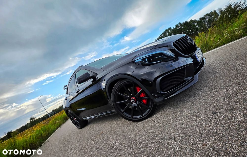 Mercedes-Benz GLA 45 AMG 4-Matic - 8