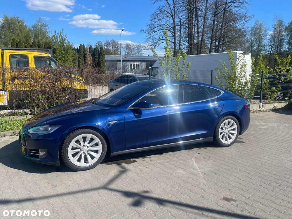 Tesla Model S 70D Allradantrieb - 8