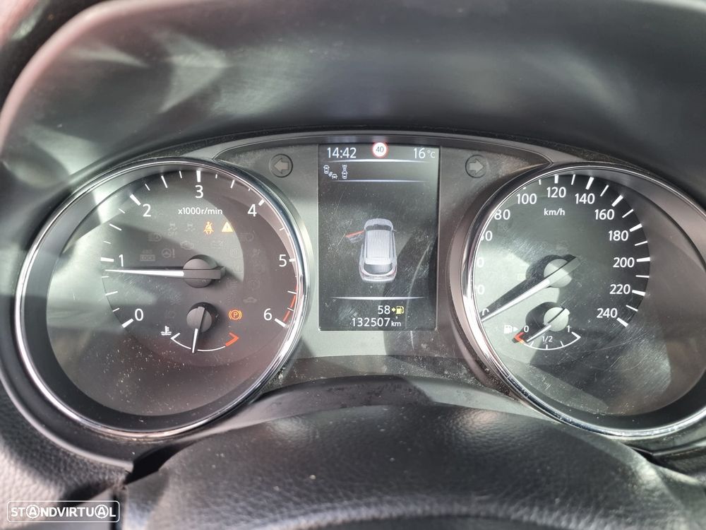 Nissan Qashqai 1.6 dCi 360 - 27