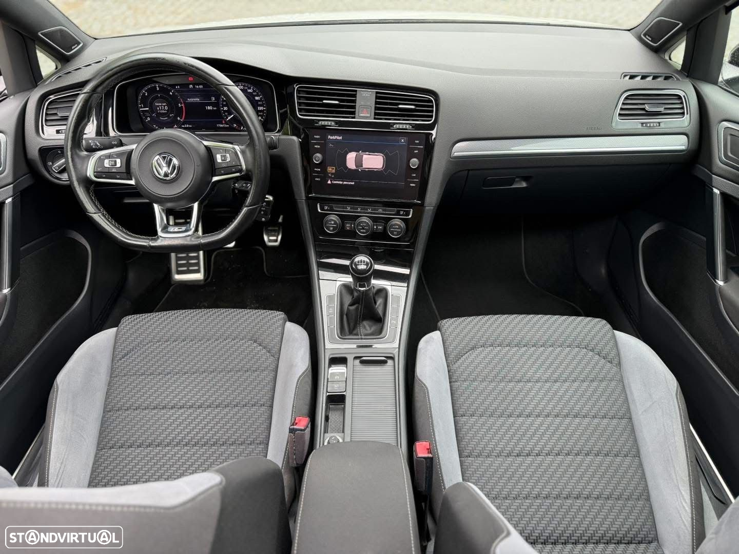 VW Golf - 4