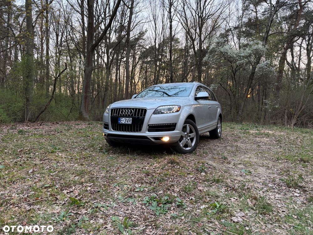 Audi Q7 - 1