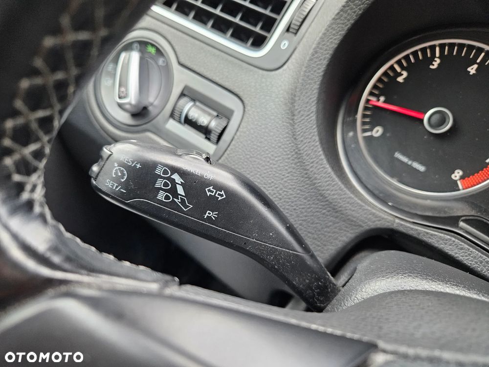 Volkswagen Polo 1.2 Team - 17