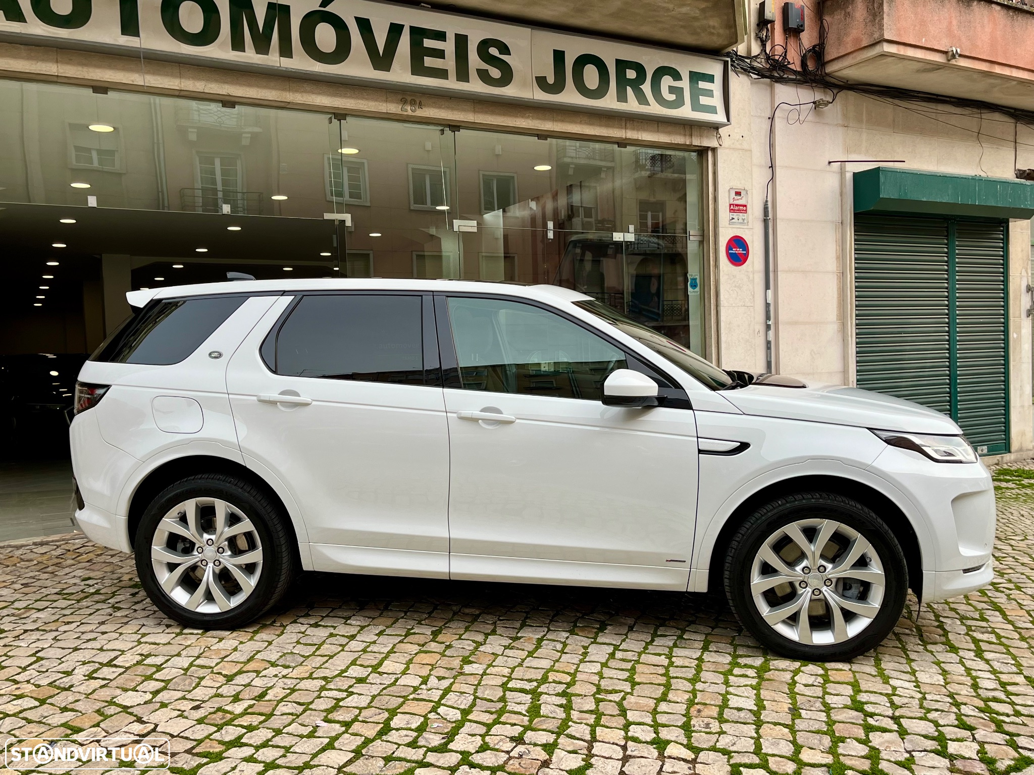 Land Rover Discovery Sport 1.5 I3 P300e AWD R-Dynamic - 4