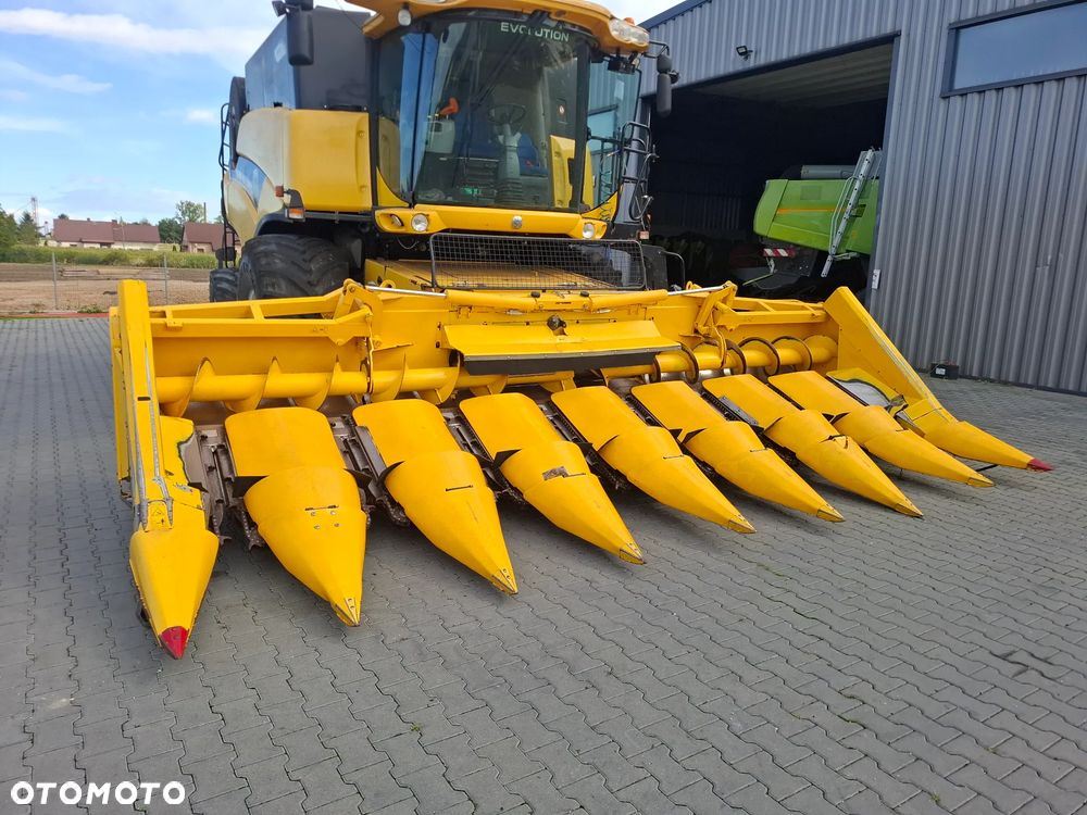 New Holland 8-75 2012 Rok, Przystawka do kukurydzy , Nie malowana,  Stan Idealny - 23