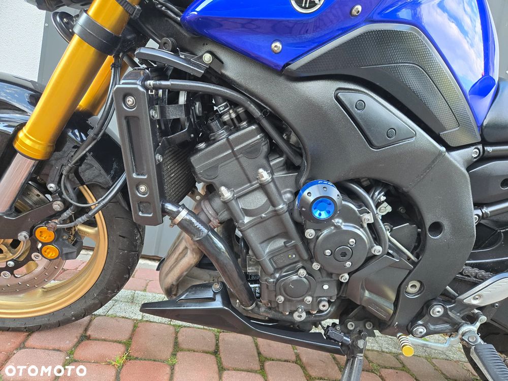 Yamaha FZ8 - 17