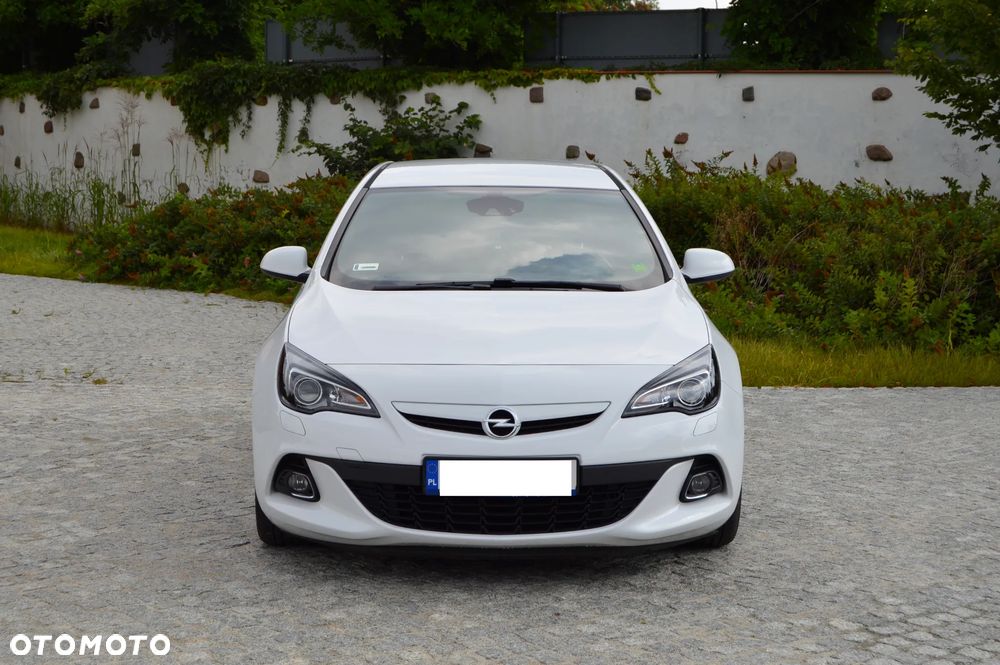 Opel Astra IV GTC 2.0 CDTI Bi-Turbo S&S - 10