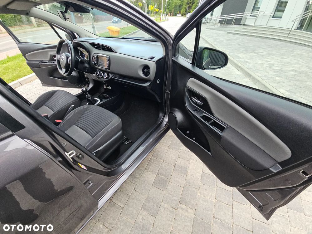 Toyota Yaris 1.5 Premium - 15