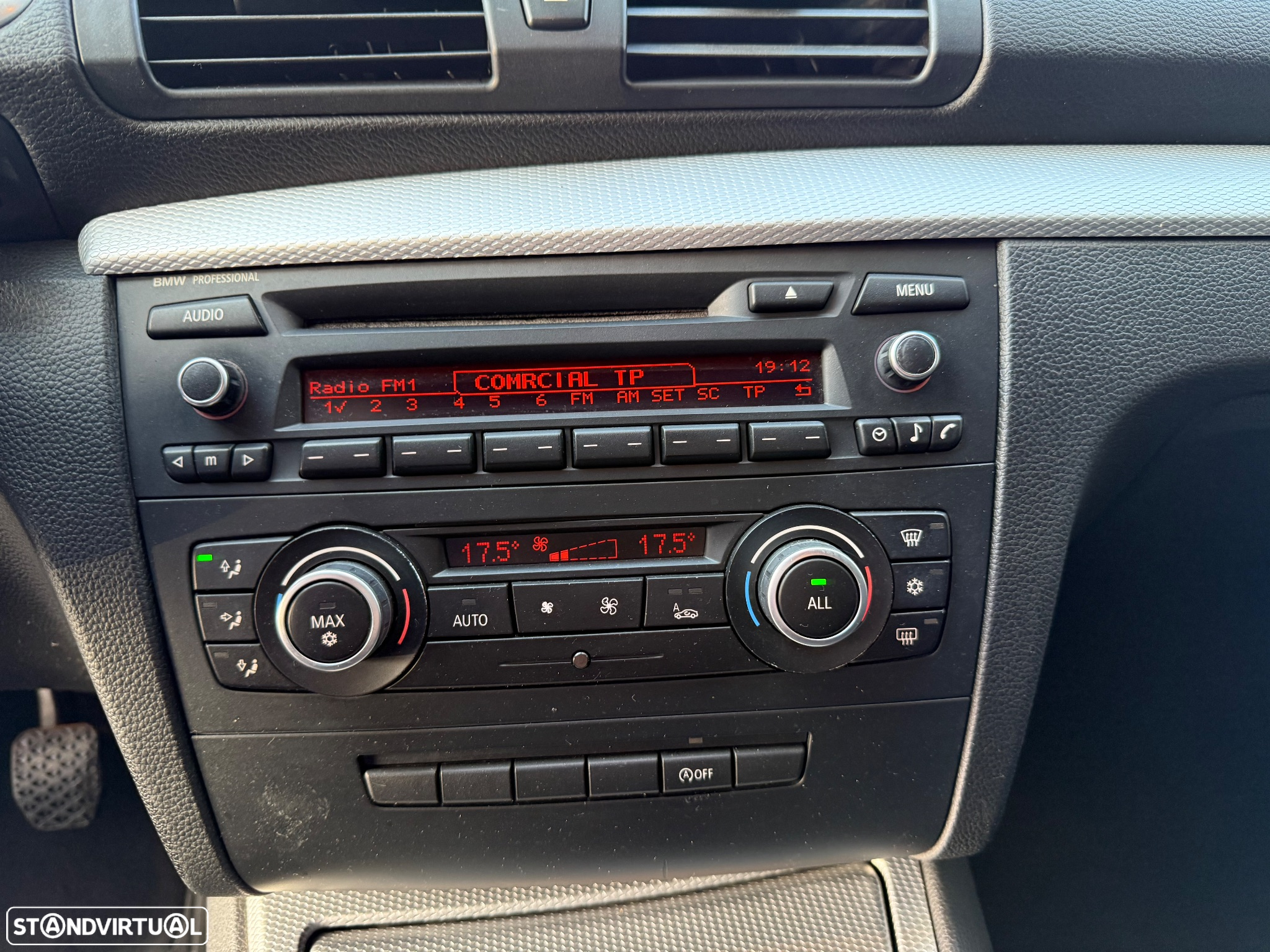 BMW 116 d Pack M - 19