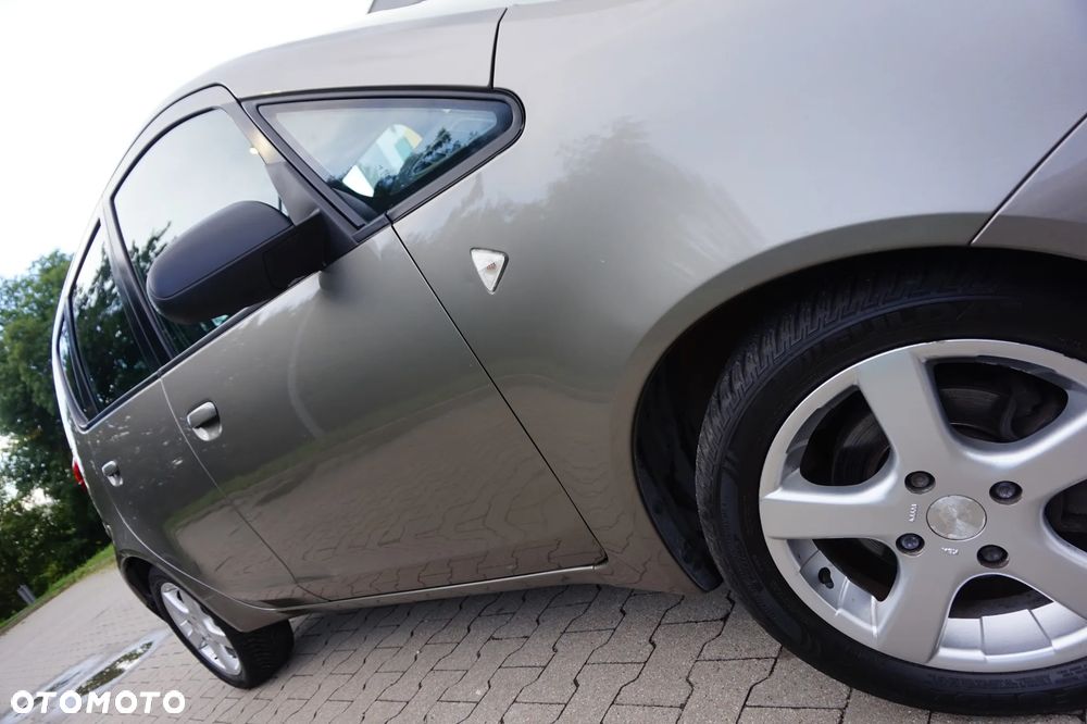 Mitsubishi Colt - 21