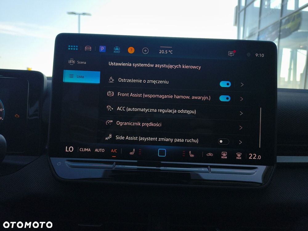Volkswagen T-Roc 1.5 eTSI Life DSG - 24