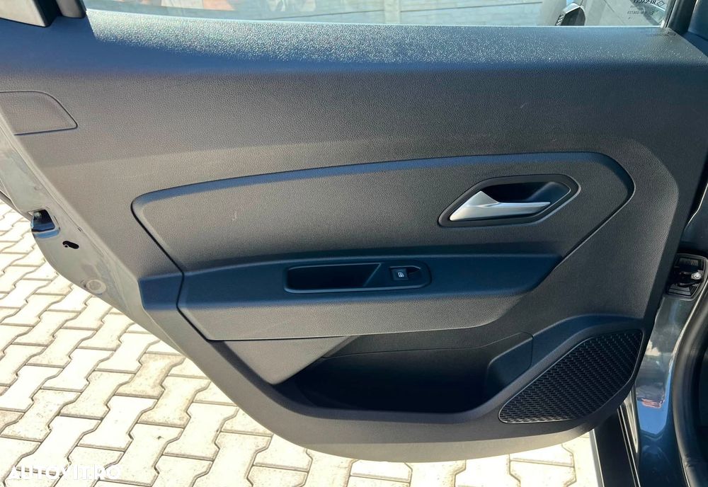 Dacia Duster 1.6 SCe Prestige jante 17" - 18