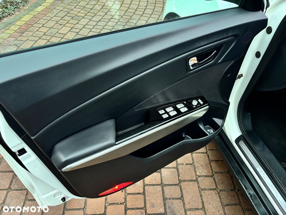 SsangYong/KGM Tivoli 1.6 Quartz - 24