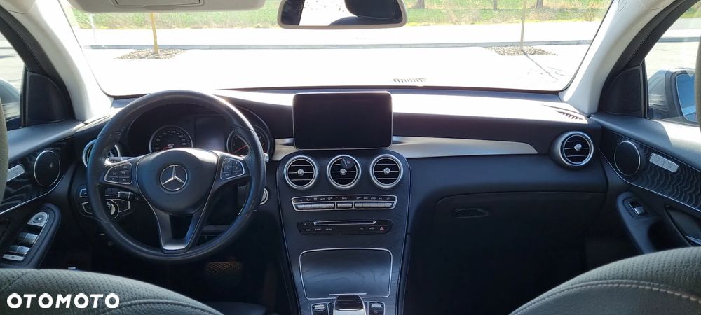Mercedes-Benz GLC - 14