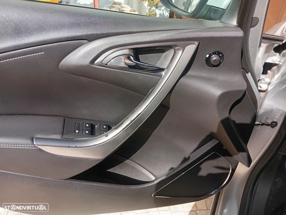 Opel Astra 1.7 CDTI Cosmo - 22