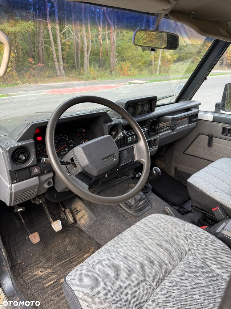 Toyota Land Cruiser LJ70 - 10