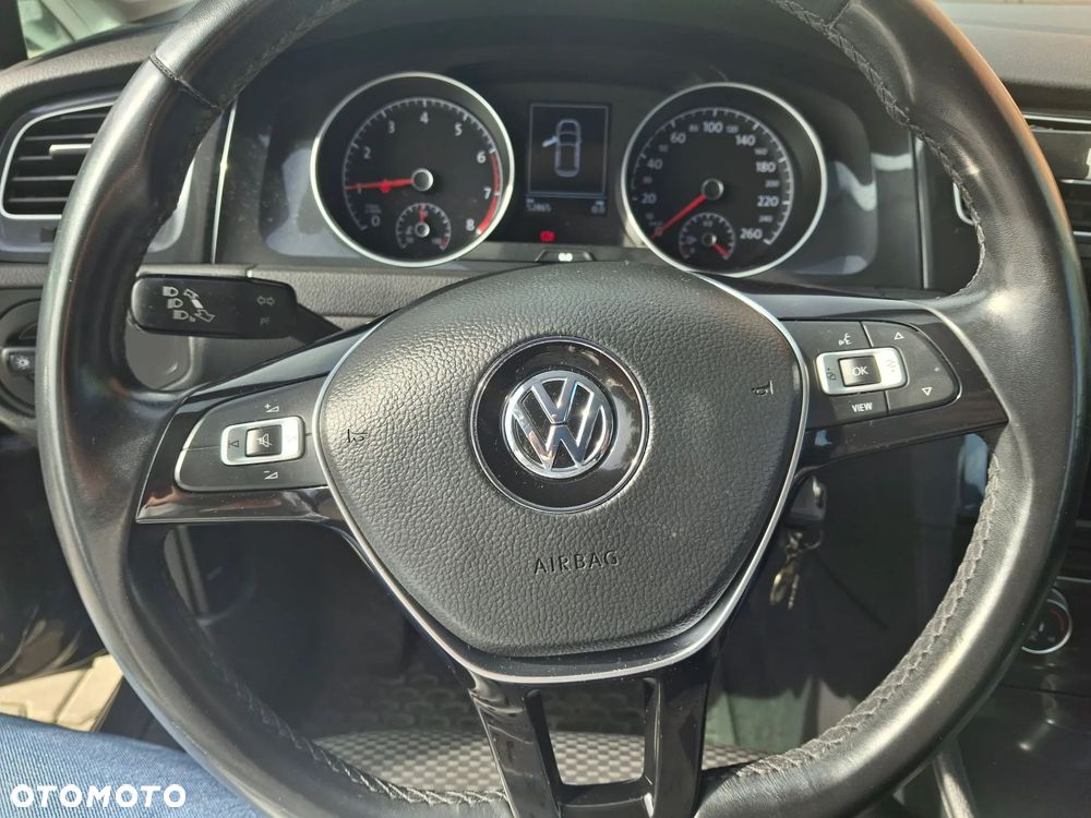 Volkswagen Golf 1.0 TSI BMT City - 6