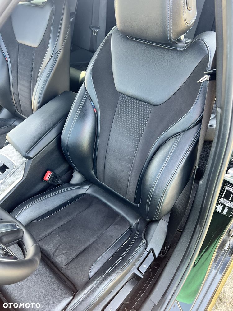 BMW Seria 3 318d Edition M Sport Shadow - 14