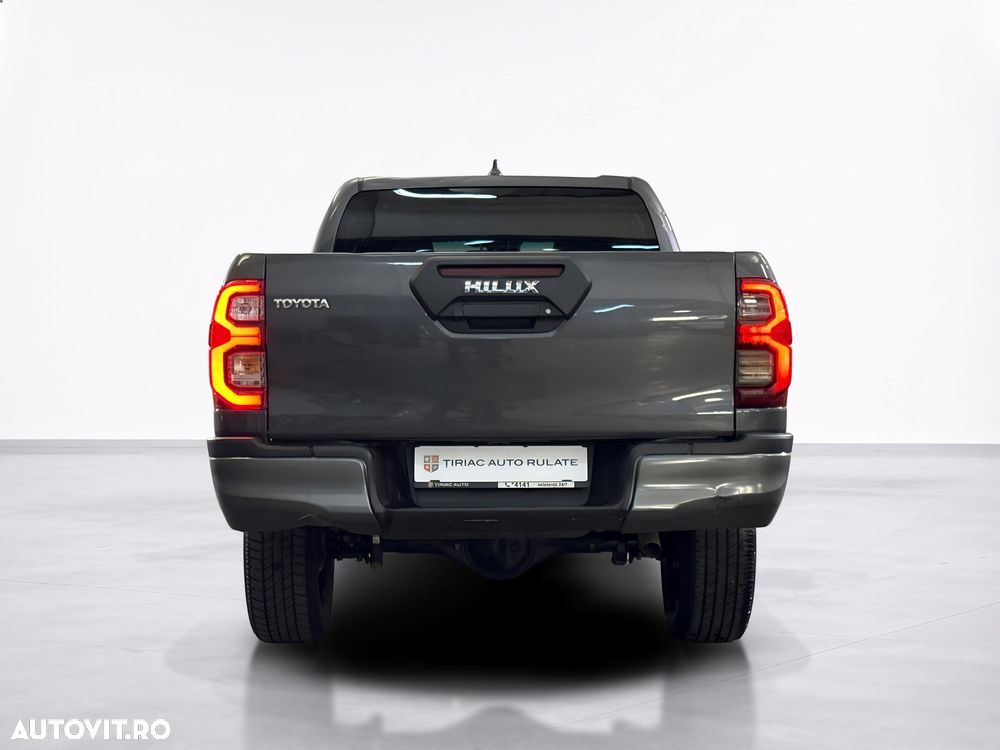 Toyota Hilux 2.8D 204CP 4x4 Double Cab AT Invincible - 5