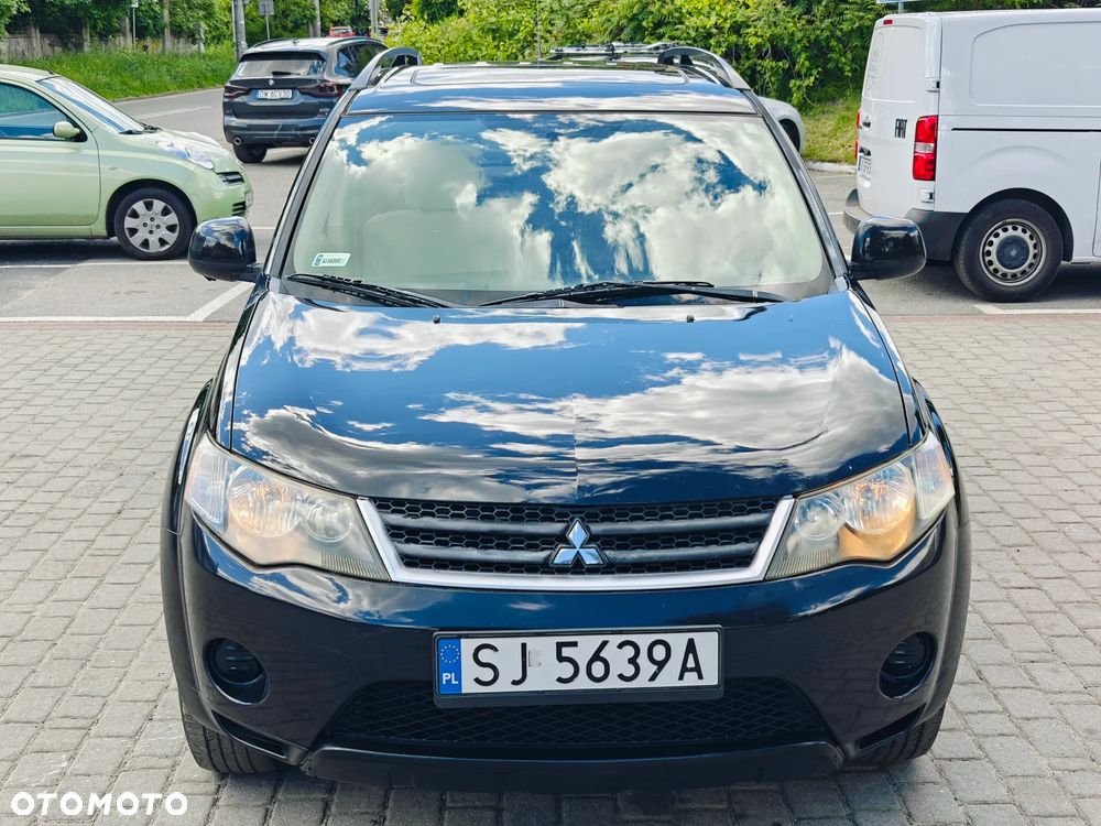 Mitsubishi Outlander 3.0 V6 XLS - 15
