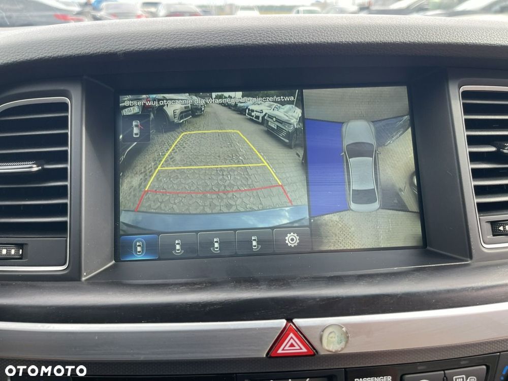 Genesis G80 - 11