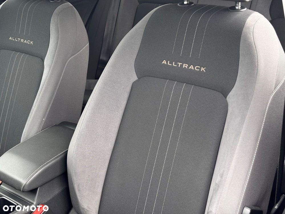 Volkswagen Golf 2.0 TDI GTD DSG - 25