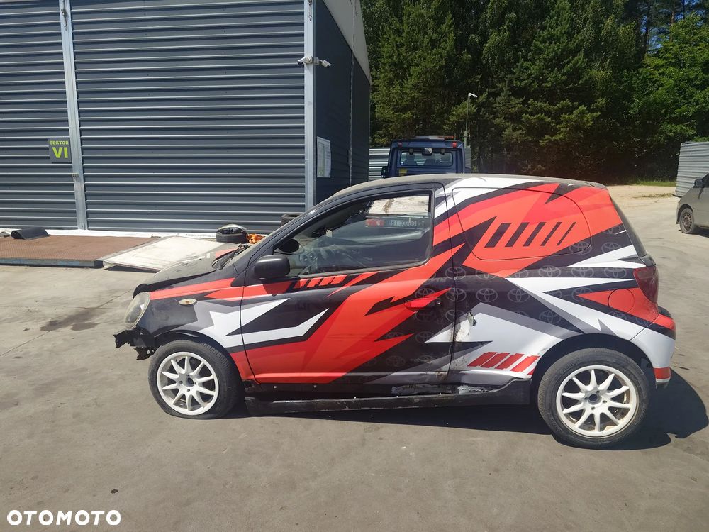 Toyota Yaris TS 01R 1.5 78 KW NA CZĘŚCI - 2