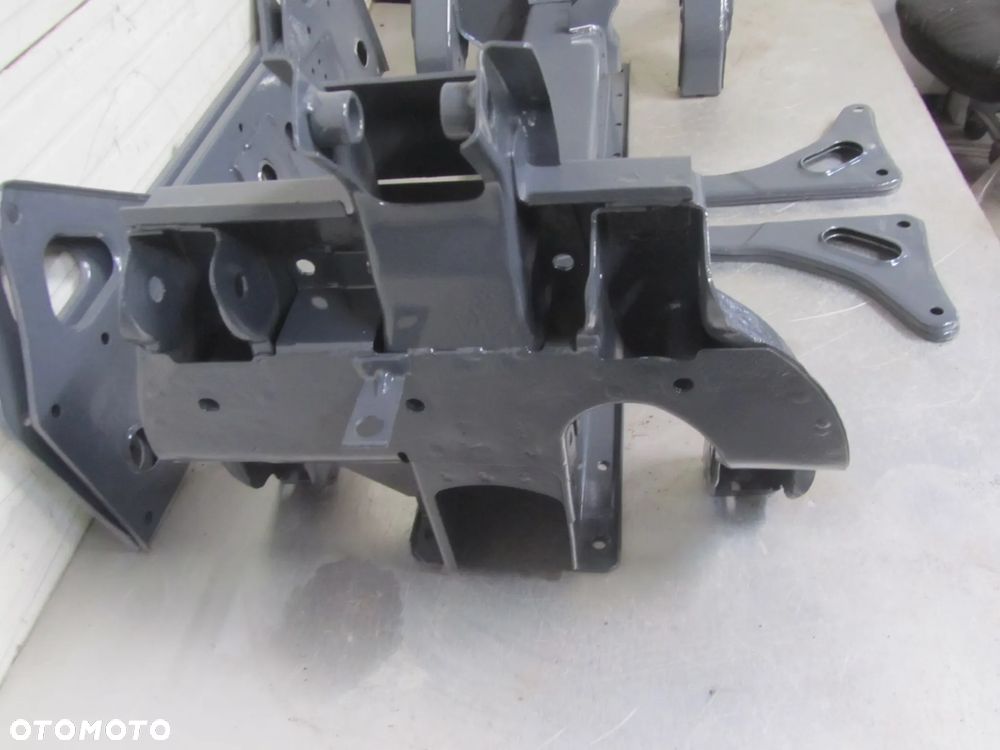 Iveco Daily  06->sanki-kołyska - 4